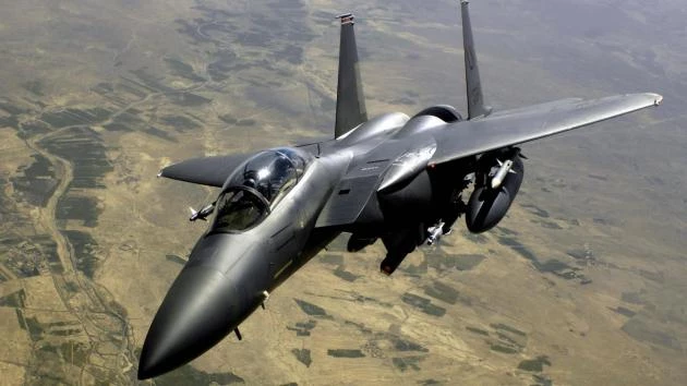F-15: Ο «Αετός» που σπέρνει τον τρόμο στους εχθρούς των ΗΠΑ (βίντεο)